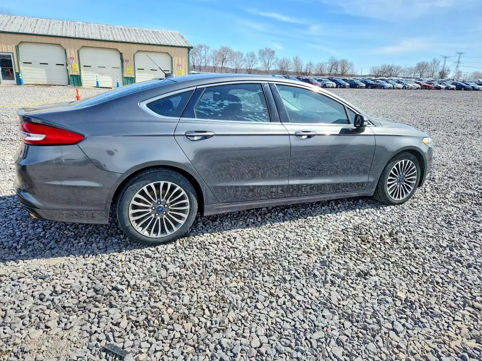 2017 FORD FUSION SE  