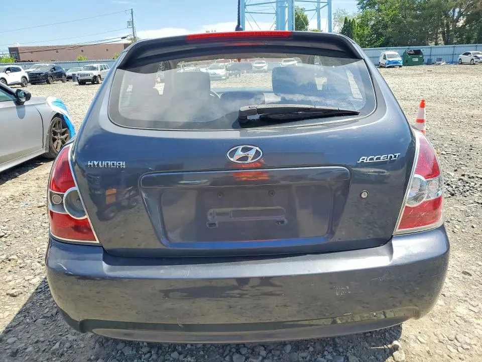 2010 HYUNDAI ACCENT GS  