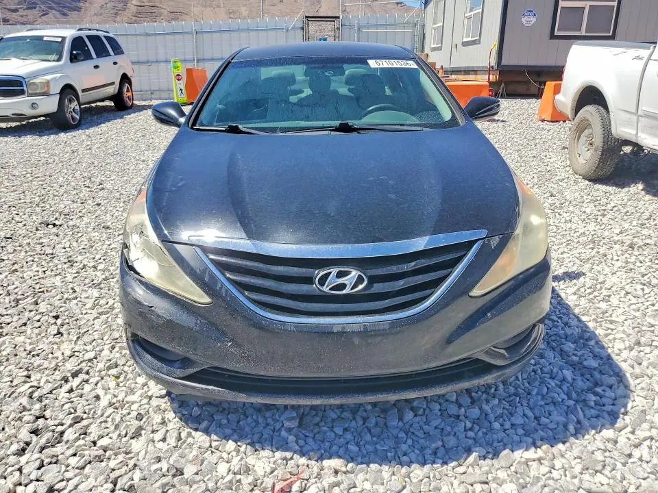2011 HYUNDAI SONATA GLS  