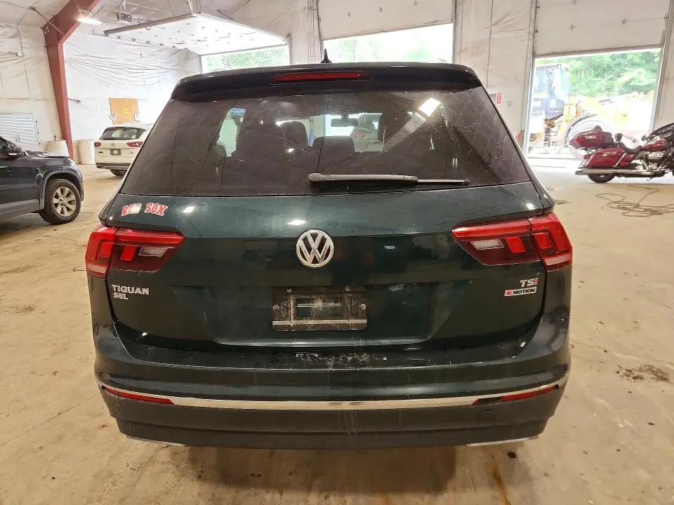 2018 VOLKSWAGEN TIGUAN SE  