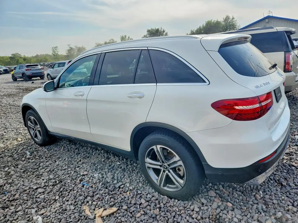 2018 MERCEDES-BENZ GLC 300 4MATIC  