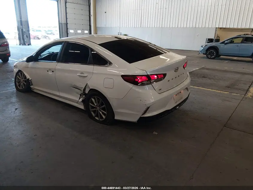 2018 HYUNDAI SONATA SE