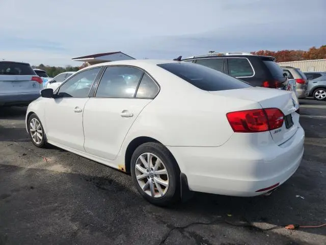 2012 VOLKSWAGEN JETTA SE  