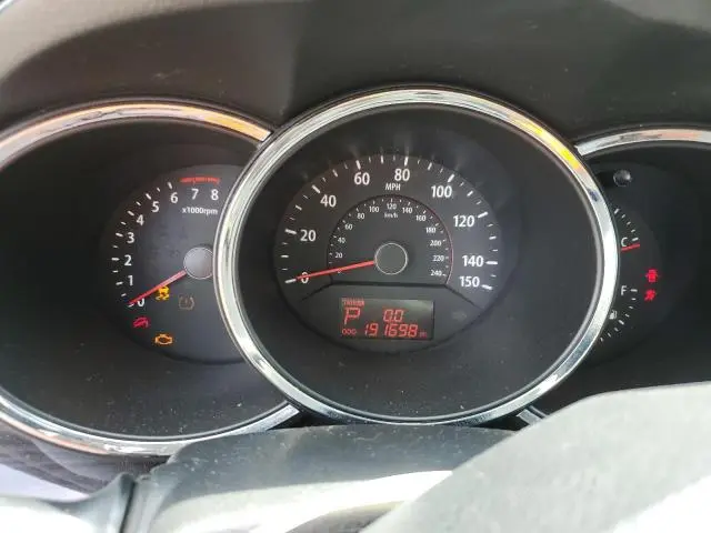 2011 KIA SORENTO BASE  