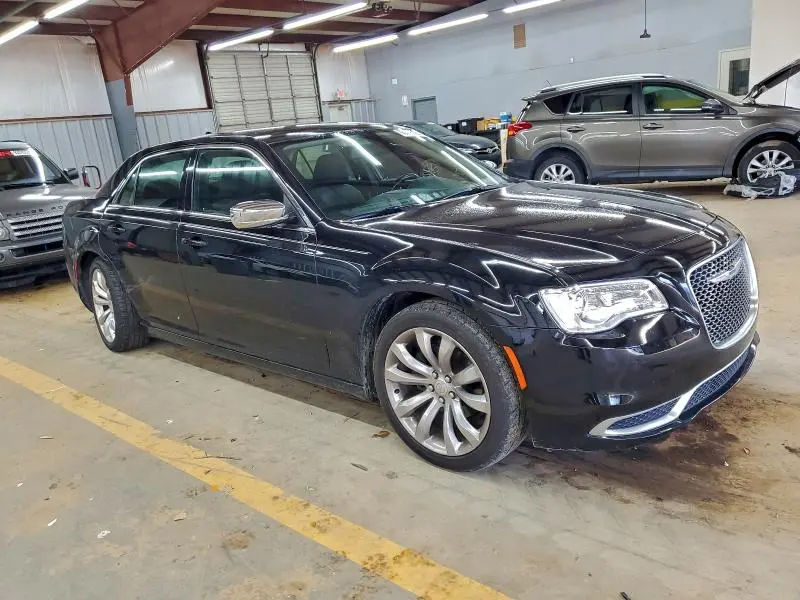2018 CHRYSLER 300 TOURING  