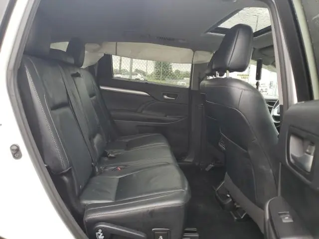2016 TOYOTA HIGHLANDER XLE  
