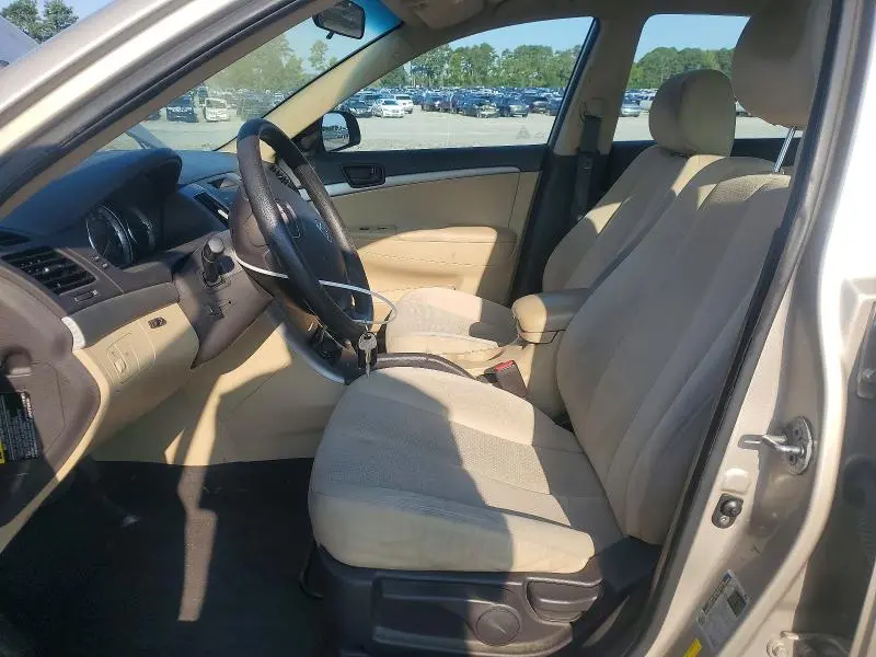2010 HYUNDAI SONATA GLS  