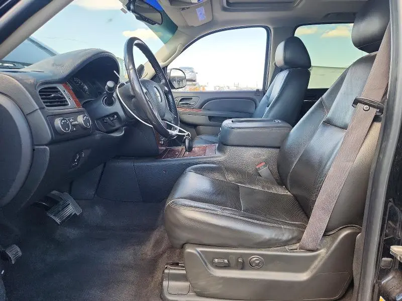 2011 CHEVROLET AVALANCHE LTZ  