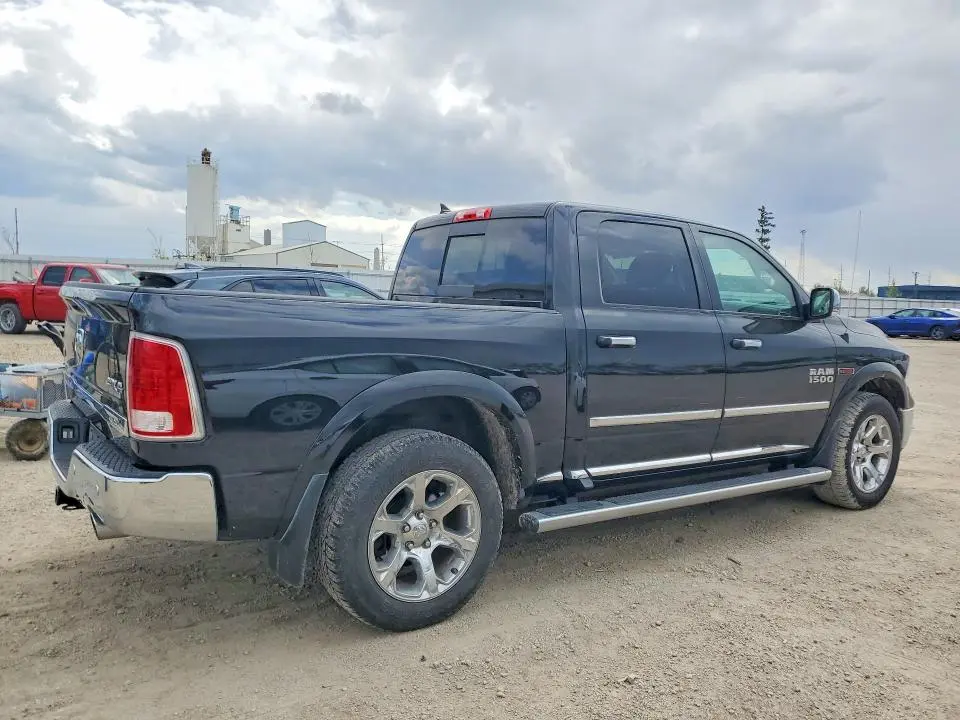 2016 RAM 1500 LARAMIE  