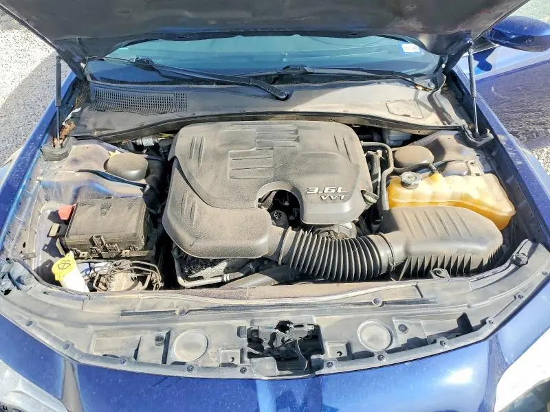 2015 CHRYSLER 300 LIMITED  