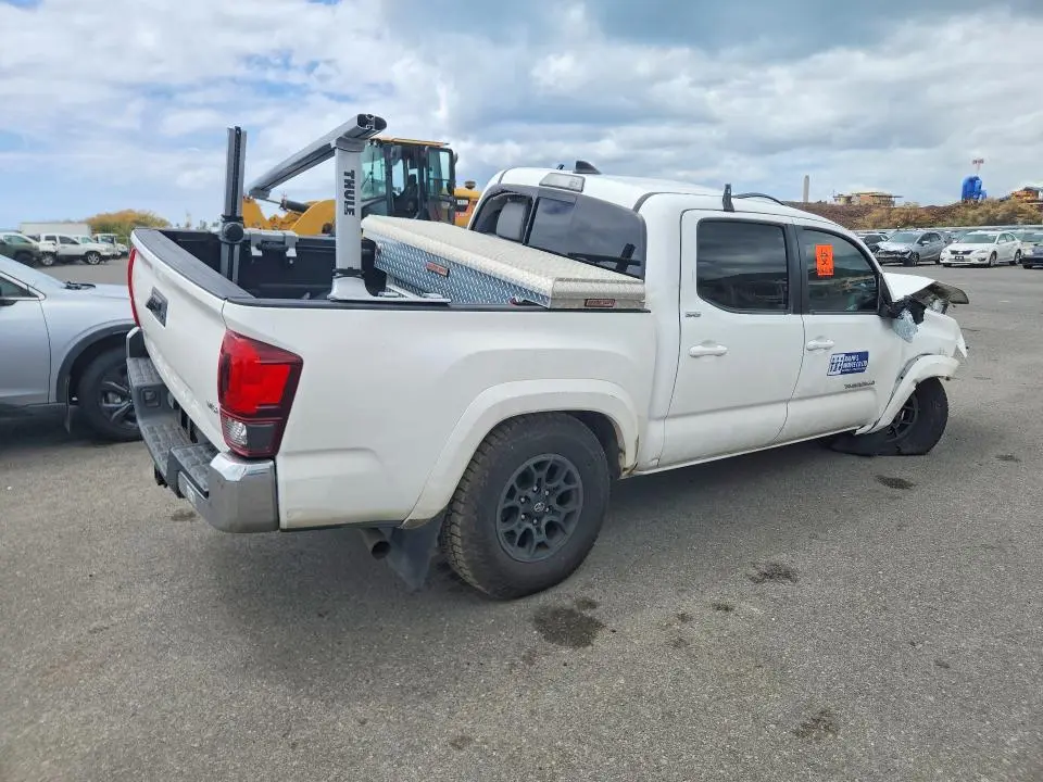 2019 TOYOTA TACOMA SR5 V6  