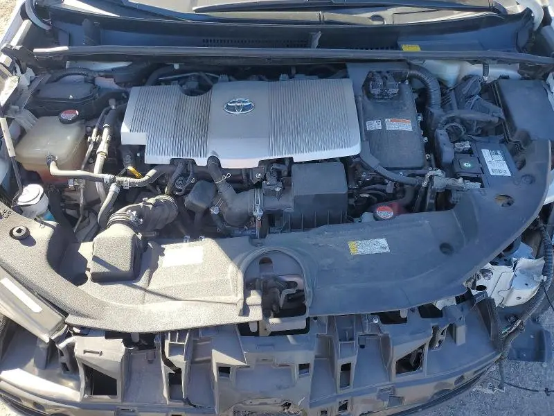 2016 TOYOTA PRIUS THREE TOURING  