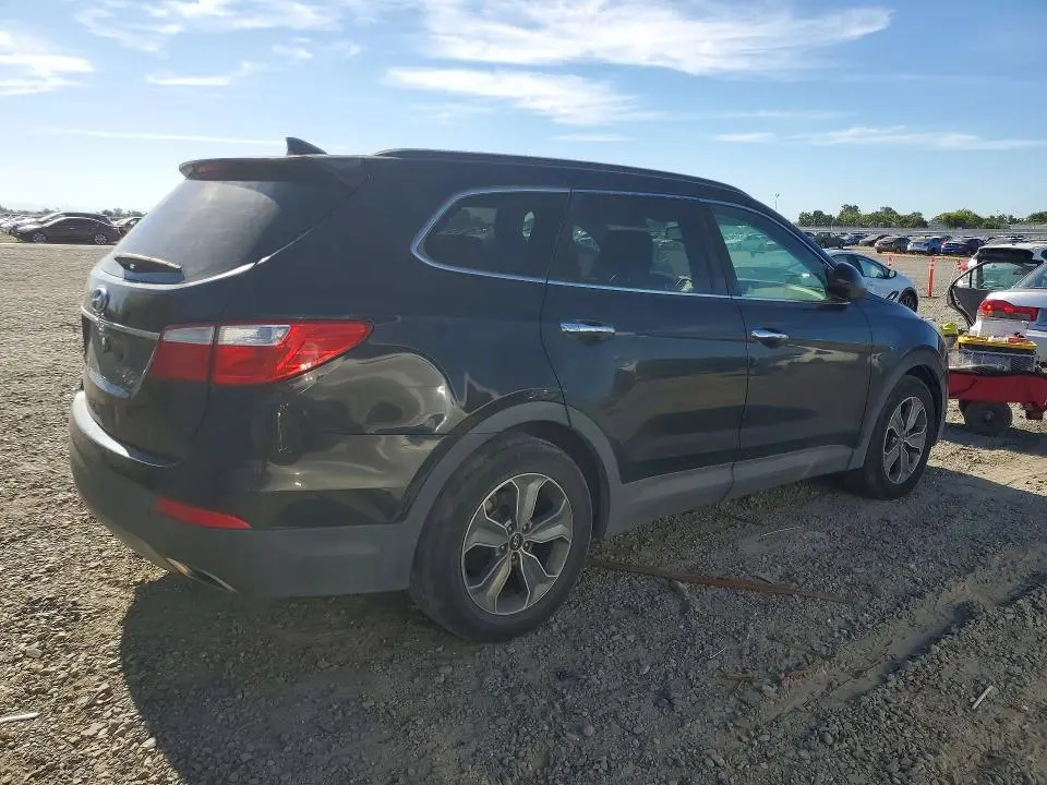 2016 HYUNDAI SANTA FE SE  