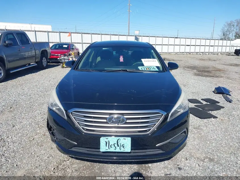 2017 HYUNDAI SONATA SE