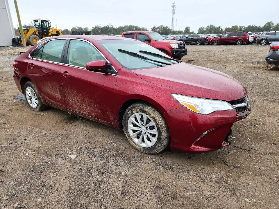 2016 TOYOTA CAMRY LE  