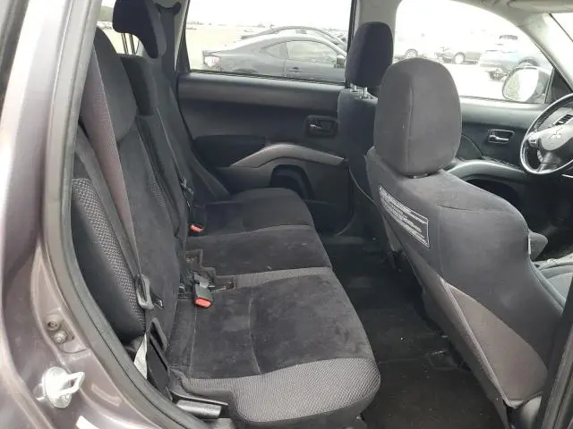 2010 MITSUBISHI OUTLANDER ES