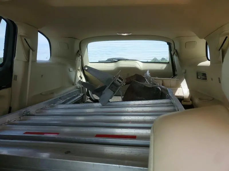 2019 LINCOLN MKT   