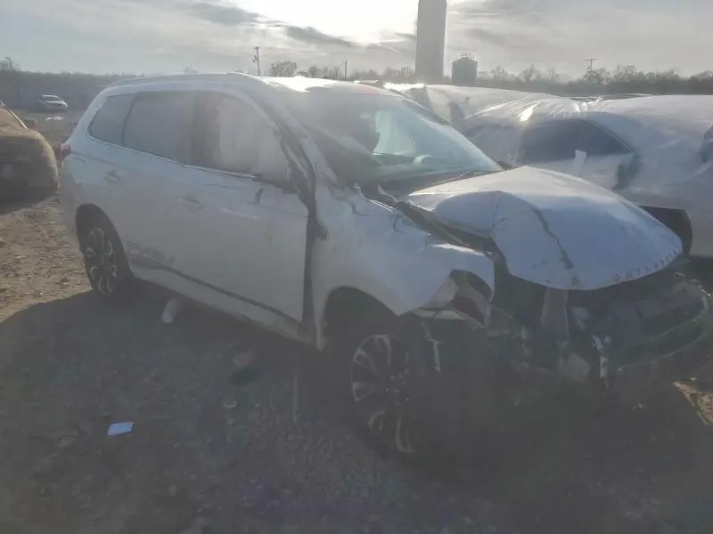 2018 MITSUBISHI OUTLANDER SE  