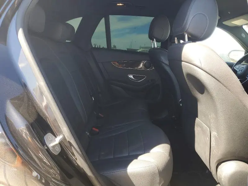 2021 MERCEDES-BENZ GLC 300  
