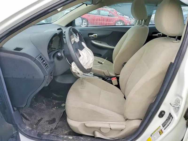 2013 TOYOTA COROLLA BASE  