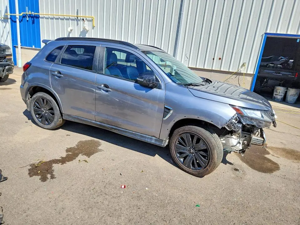2020 MITSUBISHI RVR SE  