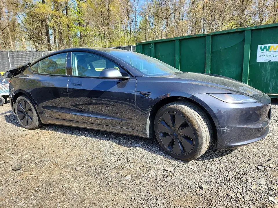 2024 TESLA MODEL 3   