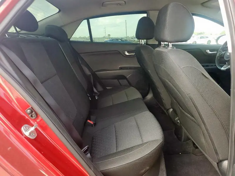 2021 KIA RIO LX  