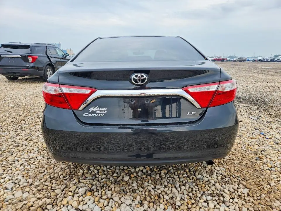 2017 TOYOTA CAMRY LE  