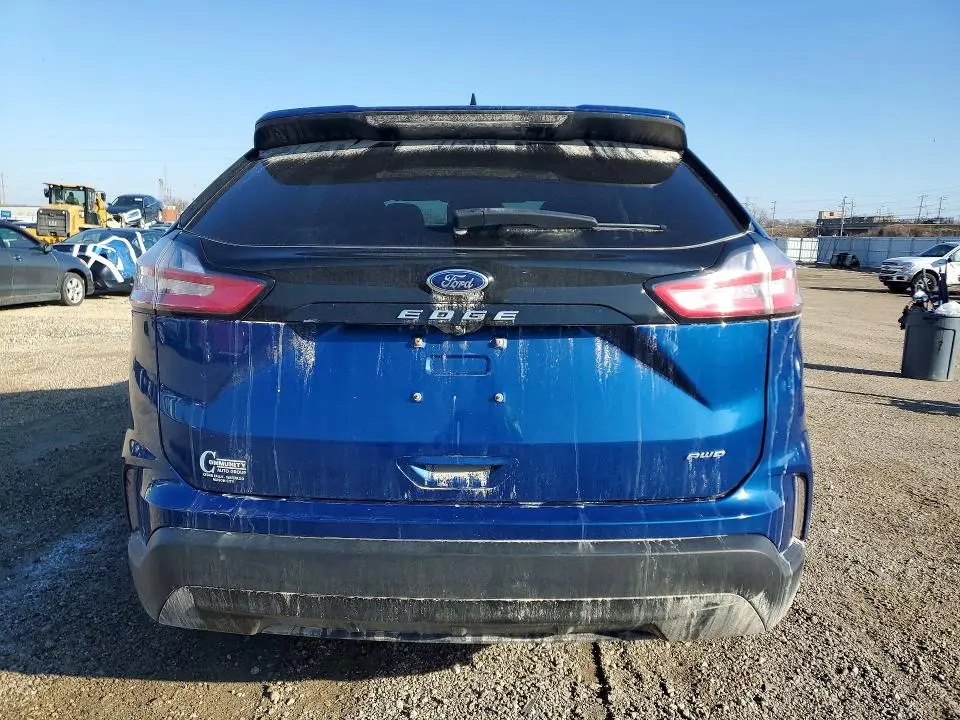 2022 FORD EDGE SE  