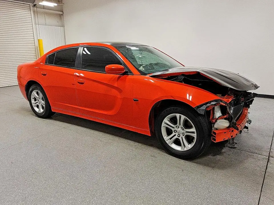 2020 DODGE CHARGER SXT  