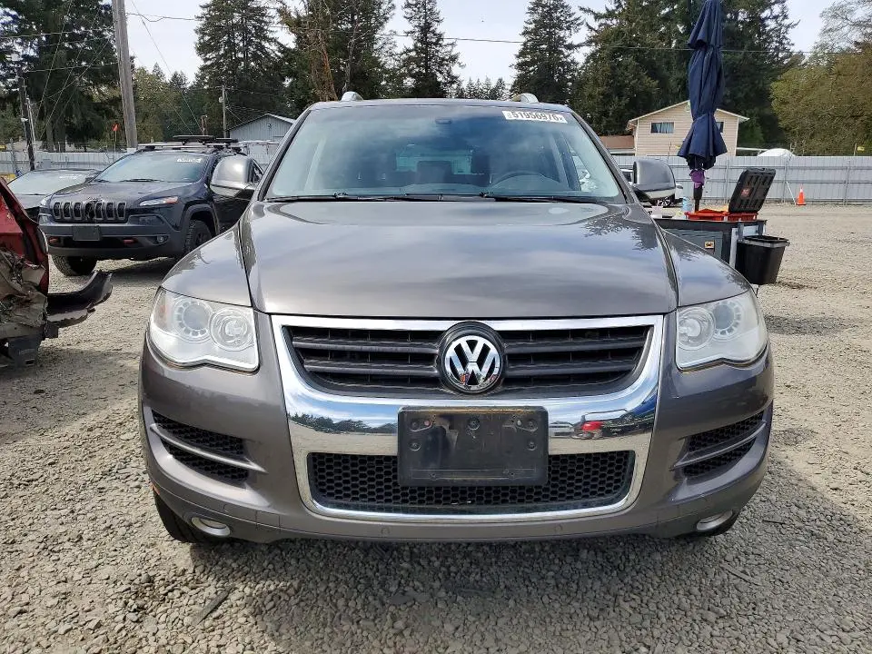 2010 VOLKSWAGEN TOUAREG TDI  