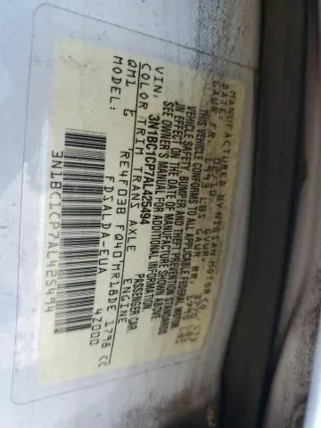 2010 NISSAN VERSA S  