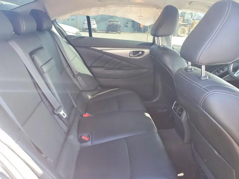 2022 INFINITI Q50 LUXE  