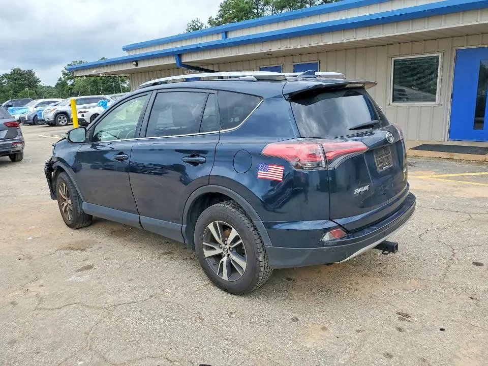 2018 TOYOTA RAV4 XLE  