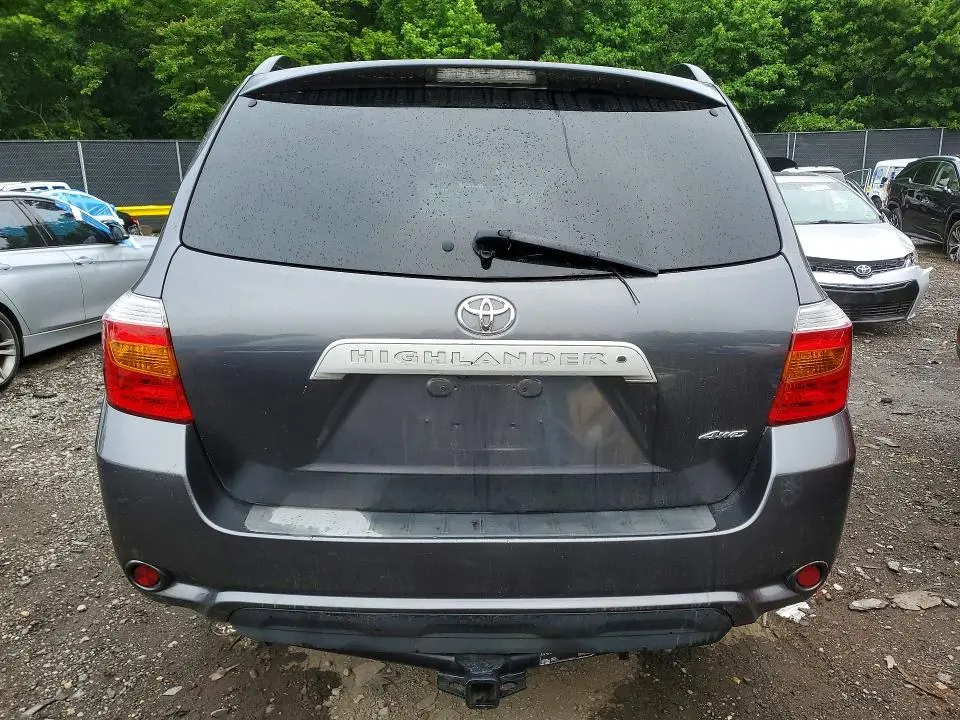 2010 TOYOTA HIGHLANDER SE  