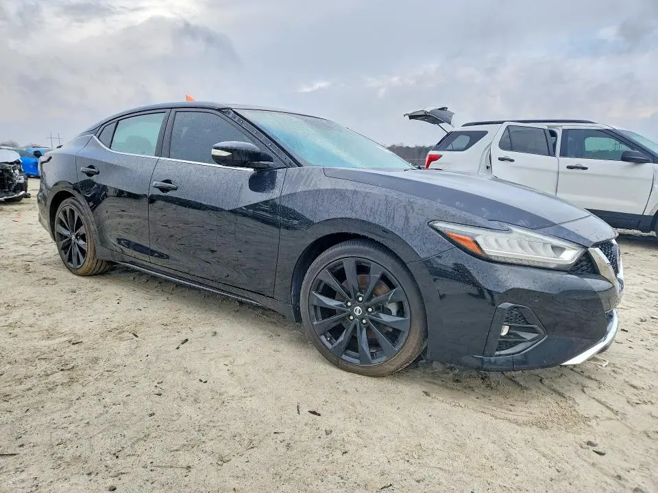 2019 NISSAN MAXIMA S  