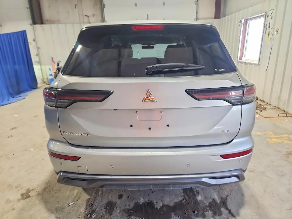 2025 MITSUBISHI OUTLANDER SE  