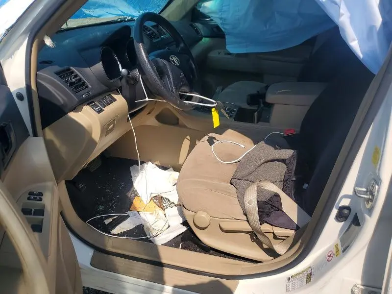 2011 TOYOTA HIGHLANDER BASE  