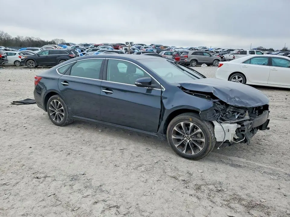 2016 TOYOTA AVALON XLE  
