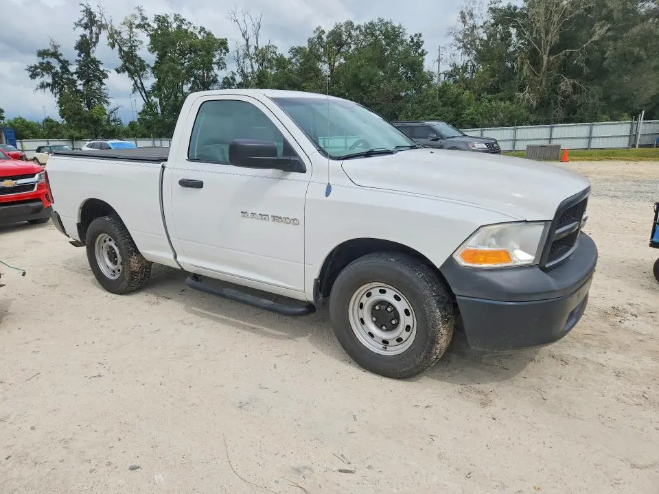 2012 DODGE RAM 1500 ST  