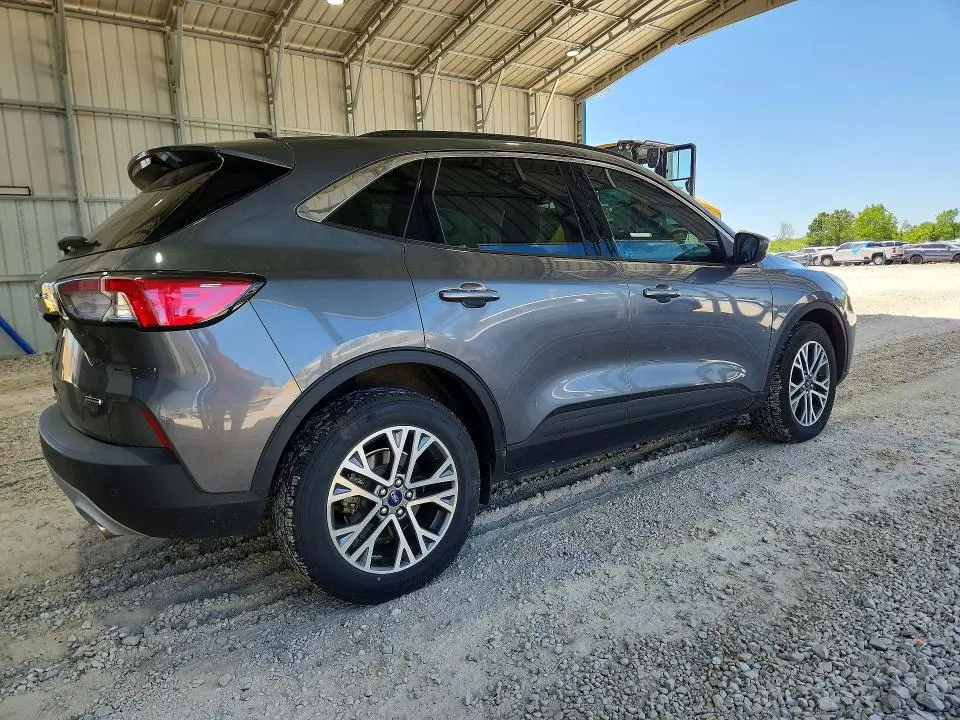 2021 FORD ESCAPE SEL  