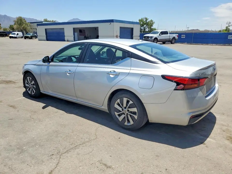 2020 NISSAN ALTIMA S  