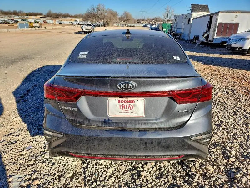 2021 KIA FORTE GT LINE  