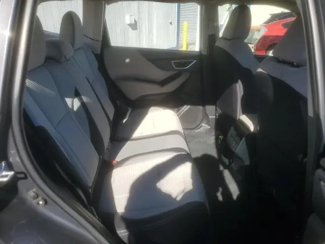 2024 SUBARU FORESTER   