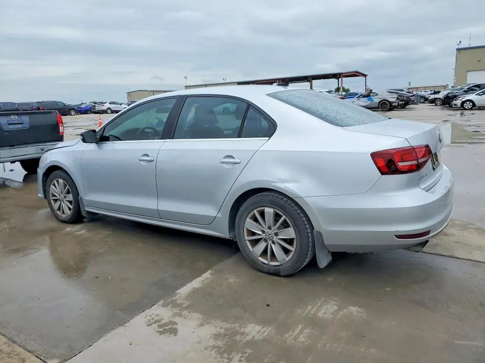 2016 VOLKSWAGEN JETTA SE  