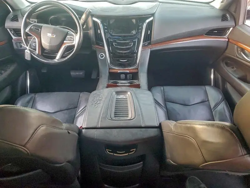 2018 CADILLAC ESCALADE LUXURY  