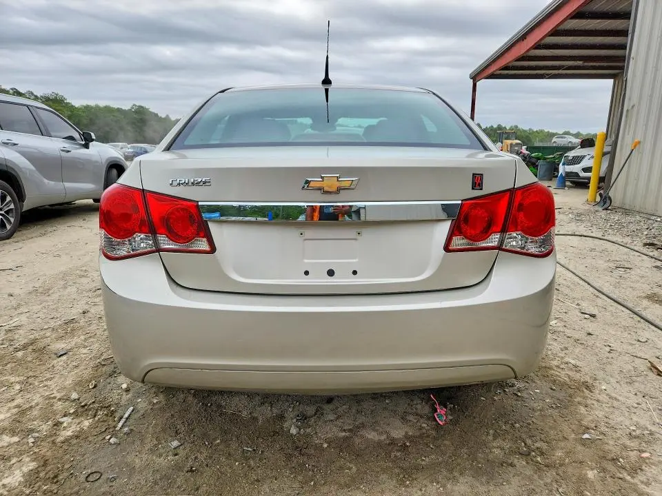 2014 CHEVROLET CRUZE LS  