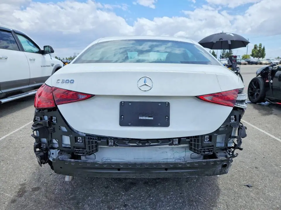 2024 MERCEDES-BENZ C 300  