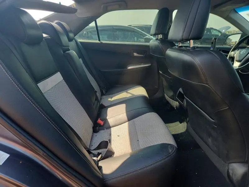 2014 TOYOTA CAMRY SE  
