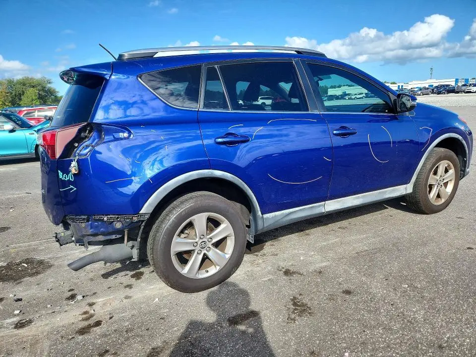 2015 TOYOTA RAV4 XLE  